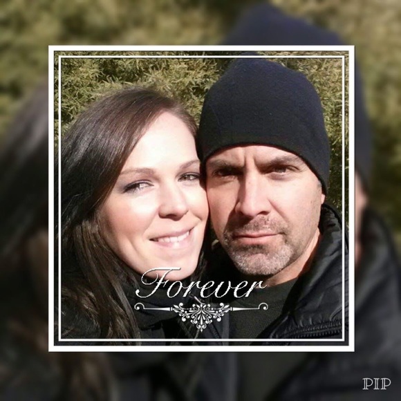 ❄️✨Welcome to Renee's Closet✨❄️ - Picture 10 of 16